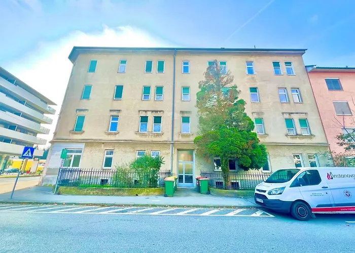 Lägenhet Modern New Eggenberg 1b *