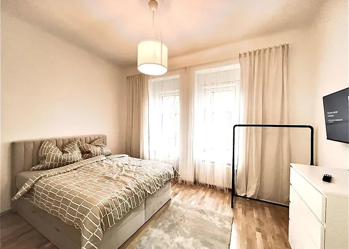 Modern New Eggenberg 1b Graz