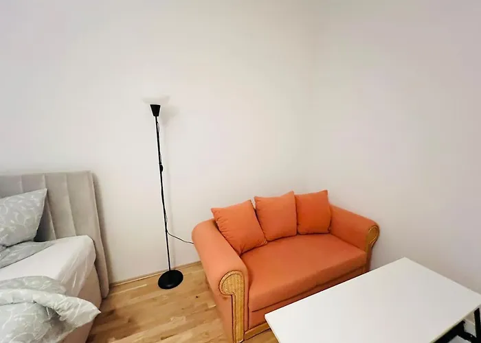 Modern New Eggenberg 1b Apartman